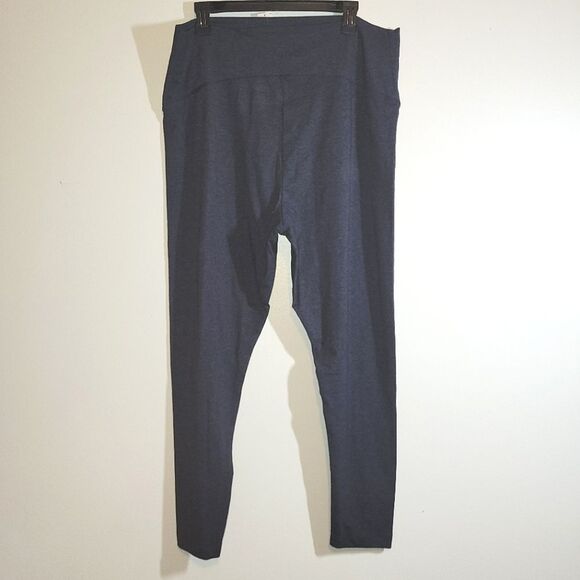 New Old Navy Maternity 4-Way Stretch Leggings XL - Picture 3 of 9
